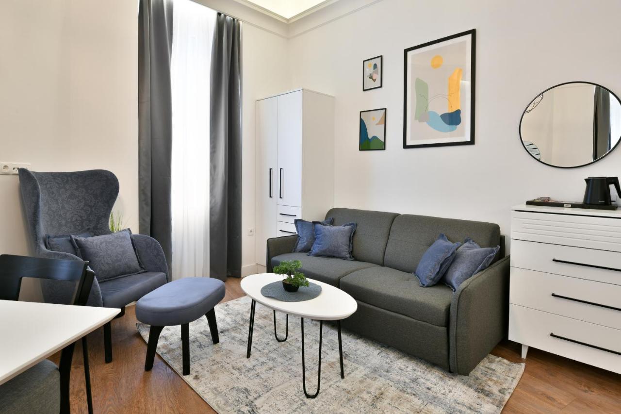 Luxury Galla Apartments In The City Center サラエヴォ エクステリア 写真