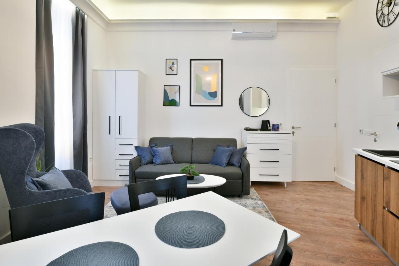Luxury Galla Apartments In The City Center サラエヴォ エクステリア 写真