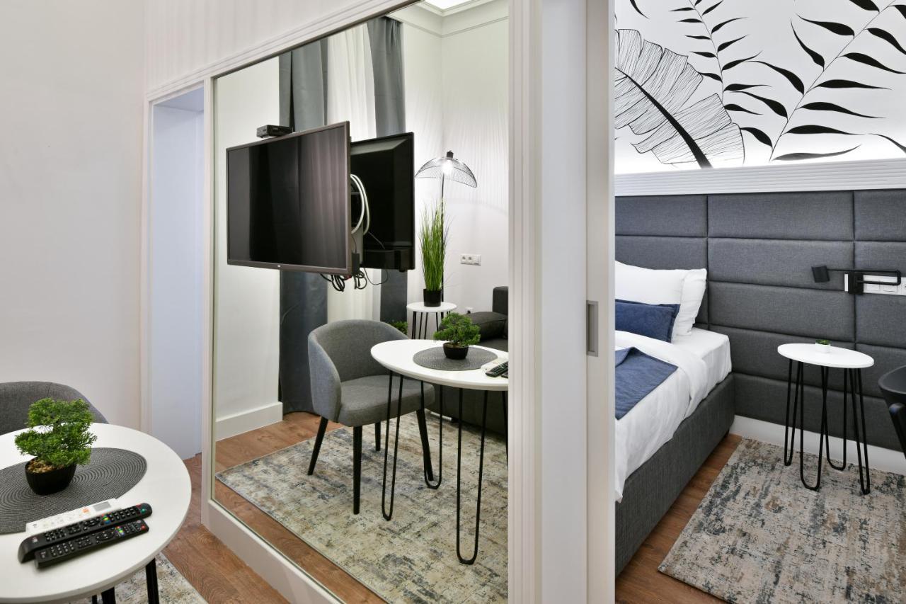 Luxury Galla Apartments In The City Center サラエヴォ エクステリア 写真